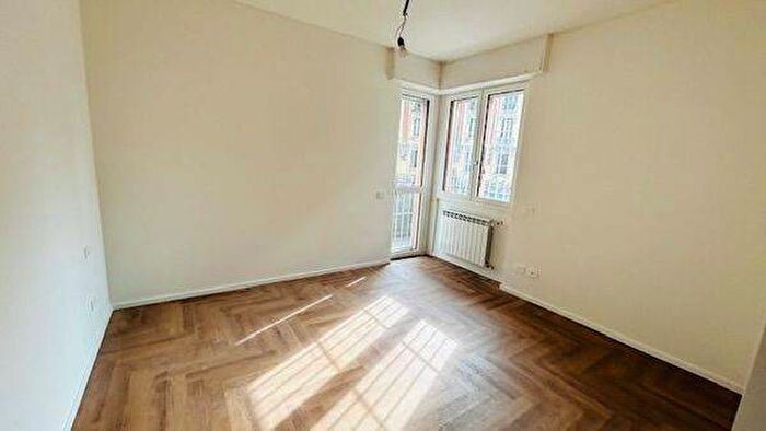 Appartamento quadrilocale in affitto in Via Achille Maiocchi, Morgagni, Milano