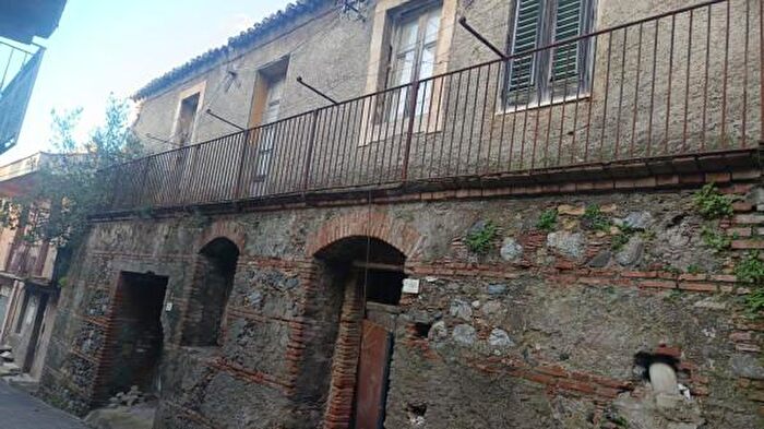 Casa con 6 locali in vendita in Via Zara, Saponara