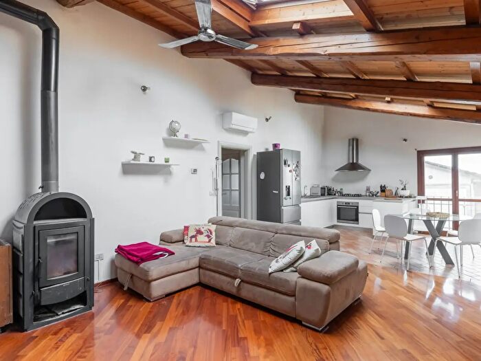 Casa quadrilocale in vendita in Via Budriese B, Imola