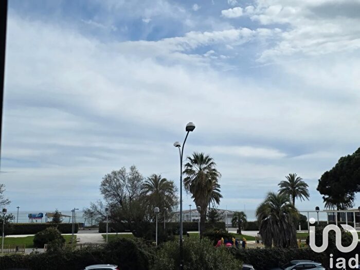 Appartamento con 6 locali in vendita in Corso Colombo, Savona