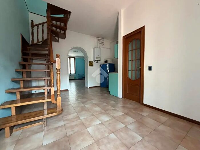 Appartamento trilocale in affitto in Via Antonio Fogazzaro, Milano