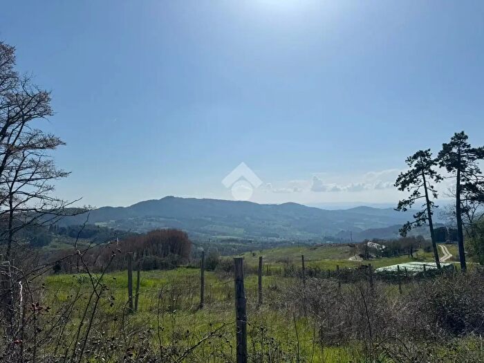 Casa con 8 locali in vendita in Via della Lupaia, Vaglia