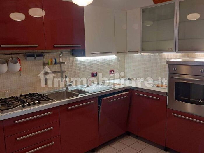 Appartamento trilocale in affitto in Via Aldo Ballarin, Tintoretto, Roma
