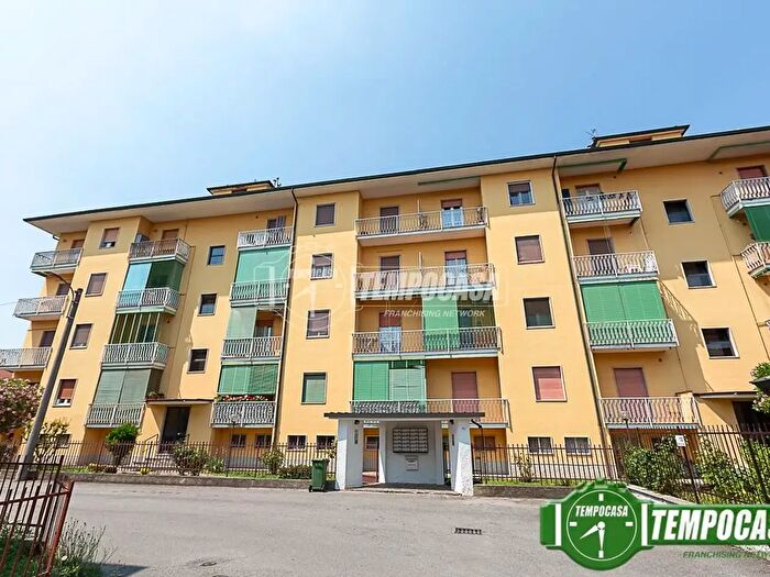 Appartamento trilocale in vendita in Via Brescia, Crema
