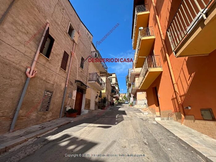 Appartamento trilocale in vendita in Via Roma Misilmeri Pa Italia, Misilmeri