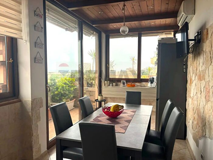 Appartamento quadrilocale in vendita in Via Salvemini, Trani