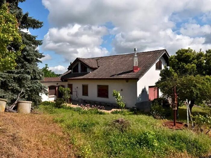 Casa con 10 locali in vendita in Regione Roncogennaro, Bistagno