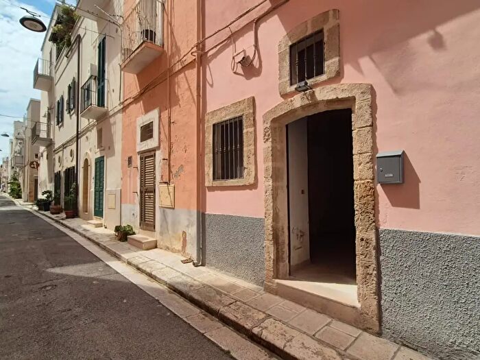 Casa monolocale in vendita in Via Castelfidardo, Monopoli
