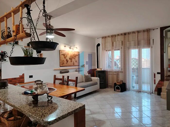 Appartamento trilocale in vendita in Travagliato