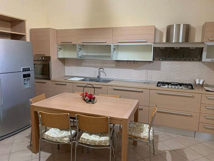 Appartamento trilocale in affitto in Viale Europa, Casagiove