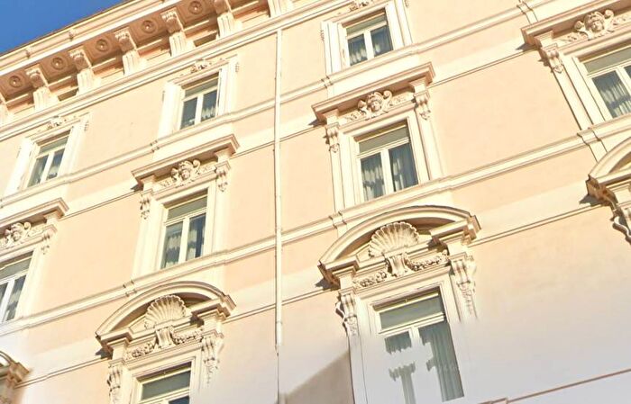 Casa in affitto in Via Nazionale, Monti, Roma