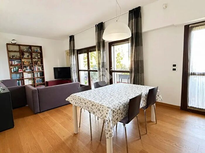 Appartamento quadrilocale in vendita in Via Allende, Desenzano Del Garda