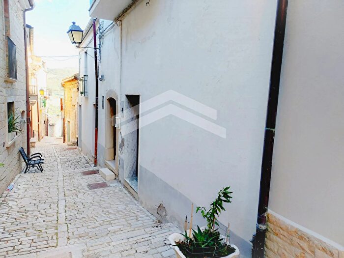 Appartamento quadrilocale in vendita in Carlo Romeo, Guardialfiera