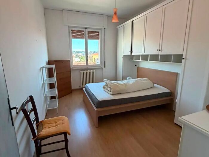Appartamento trilocale in vendita in Pescara
