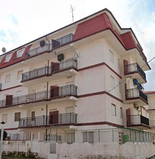 Appartamento trilocale in vendita in Via E Repaci, Cariati