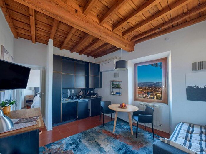 Appartamento bilocale in affitto in Costa San Giorgio, San Niccolò, Firenze