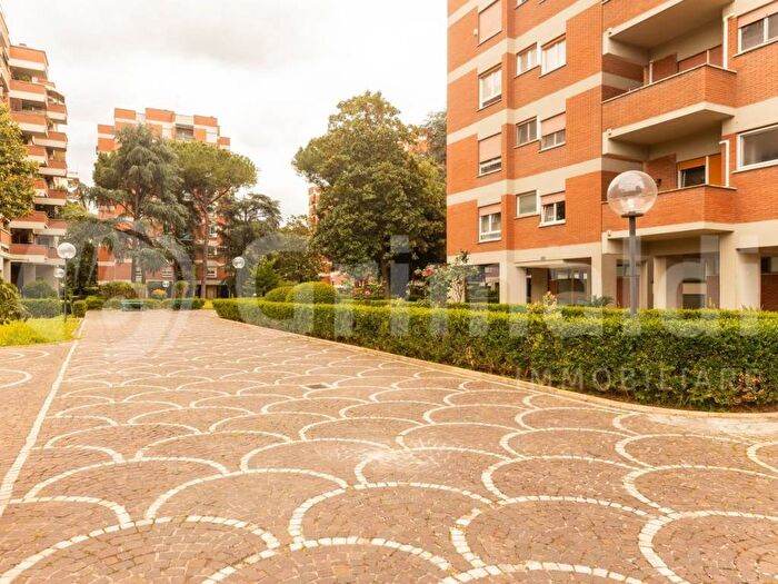 Appartamento bilocale in affitto in Viale del Tintoretto, Tintoretto, Roma