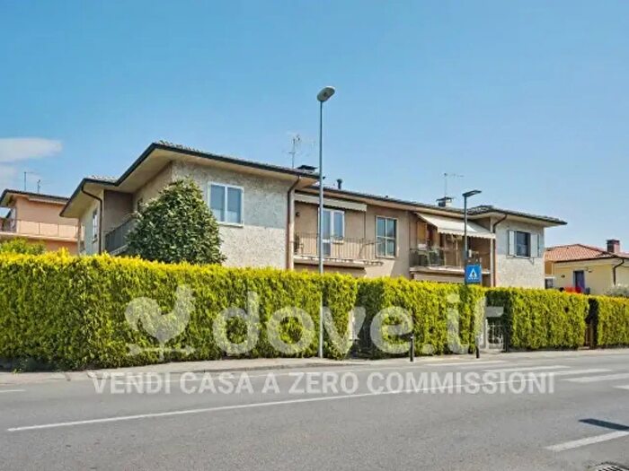 Casa quadrilocale in vendita in Via Raffaello, Thiene