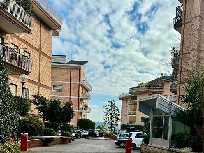 Appartamento bilocale in affitto in Via Guido Banti, Fleming, Roma