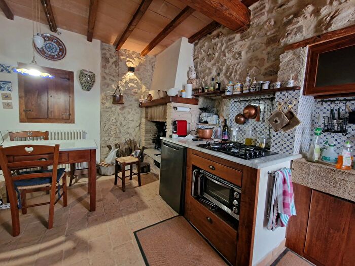 Casa quadrilocale in affitto in Via Savoia, Lugnano In Teverina