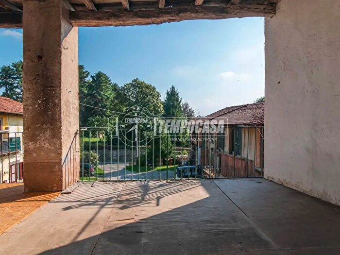 Appartamento monolocale in vendita in Via Pedrosi, Appiano Gentile
