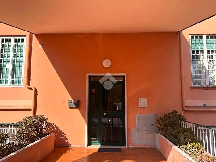 Appartamento bilocale in vendita in Via Grottaferrata, Roma