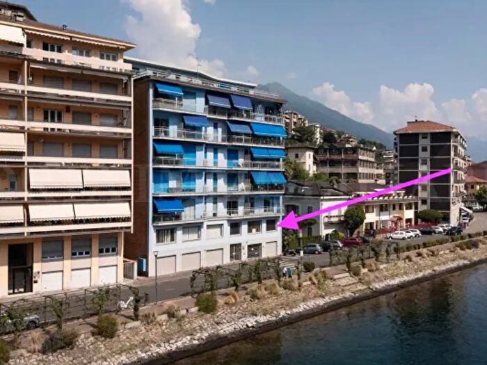 Appartamento quadrilocale in vendita in Lungolago Antonio Gramsci, Omegna