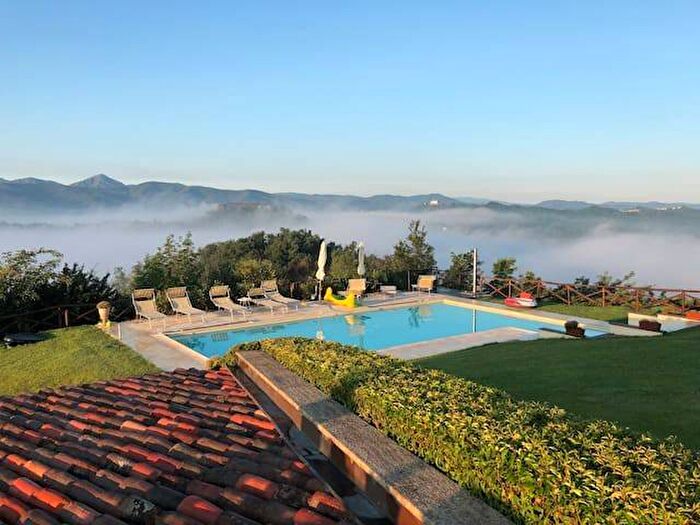 Casa con 6 locali in affitto in Gavi