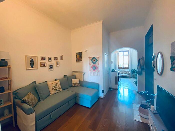 Appartamento trilocale in affitto in Via del Ponte di Mezzo, Ponte di Mezzo Circondaria, Firenze