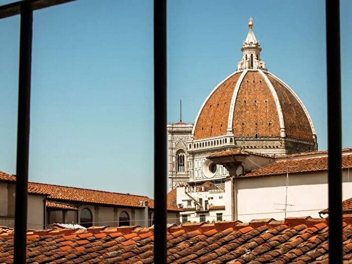 Appartamento con 5 locali in vendita in Firenze