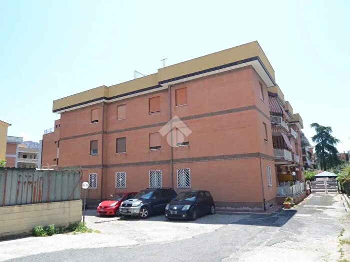 Appartamento trilocale in vendita in Via Nazionale Tiburtina, Tivoli