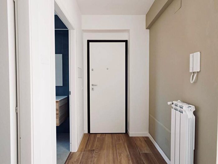 Appartamento trilocale in affitto in Via Giuseppe Lo Bue, Centro, Bagheria