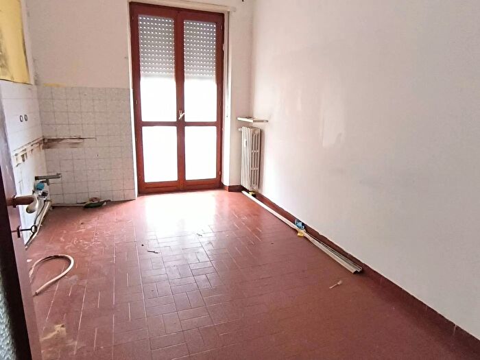 Appartamento trilocale in vendita in Via Alba Mondovi, Mondovi