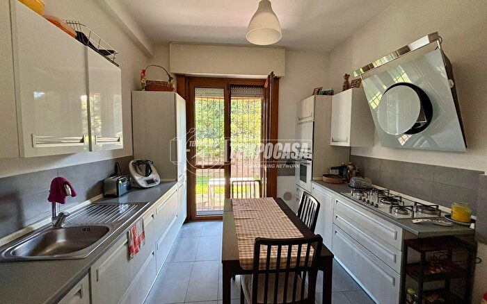Casa con 5 locali in affitto in Via Campo Gallo, Arese