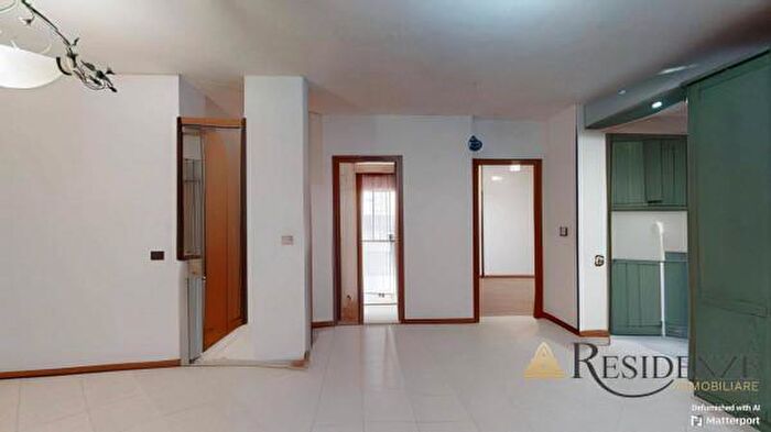 Appartamento trilocale in vendita in Via Antonino Pagliaro, Roma