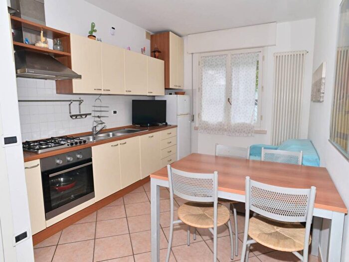 Appartamento trilocale in affitto in Viale Giosuè Carducci, Cesenatico Levante, Cesenatico