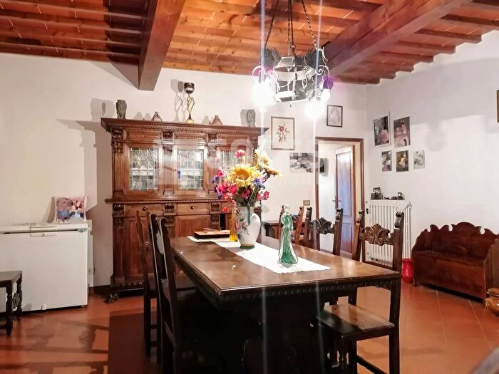 Appartamento con 5 locali in vendita in Via Maestro da Greve, Greve In Chianti