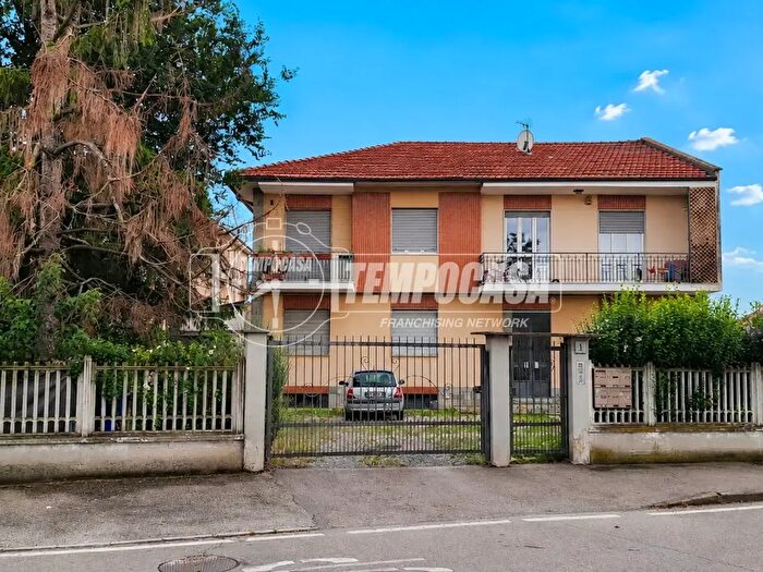 Appartamento trilocale in vendita in Via Volturno, Orbassano