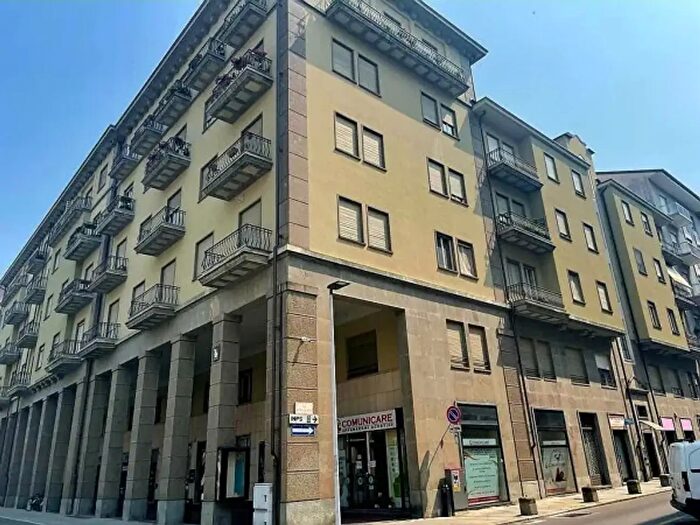 Appartamento con 5 locali in vendita in Corso Giovanni Giolitti, Cuneo