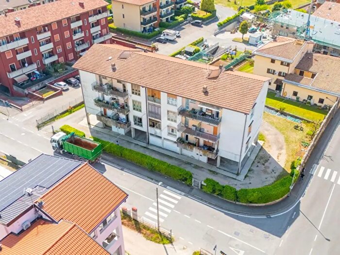 Appartamento bilocale in vendita in Via Monte Cucco, Verona