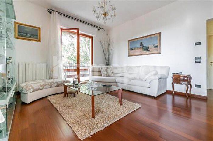 Casa quadrilocale in vendita in Via delle Eriche, Livorno