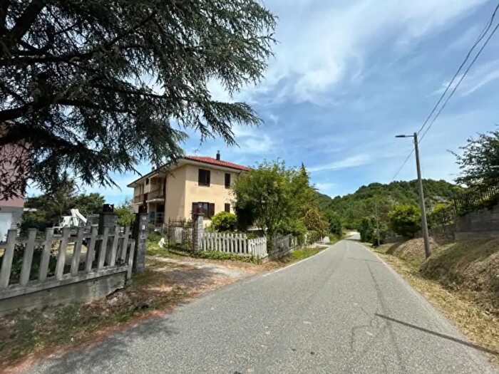 Casa bilocale in vendita in Piazza San Guido, Acqui Terme