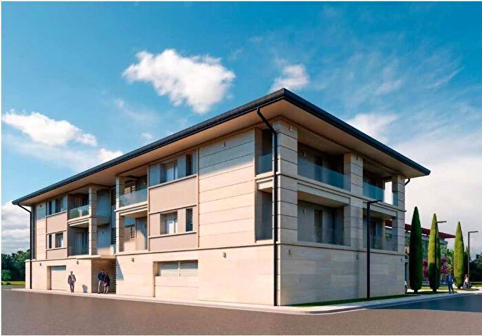 Appartamento trilocale in vendita in Cascina