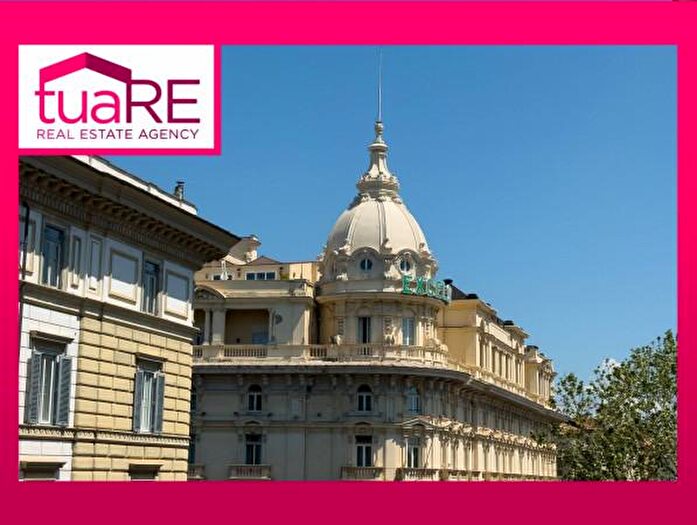 Appartamento con 6 locali in vendita in Via Ludovisi, Roma