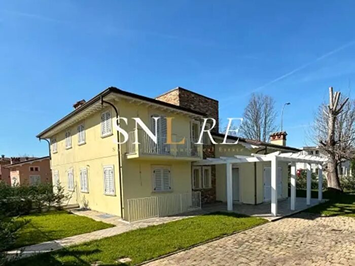 Casa con 6 locali in vendita in Via Bugneta, Pietrasanta