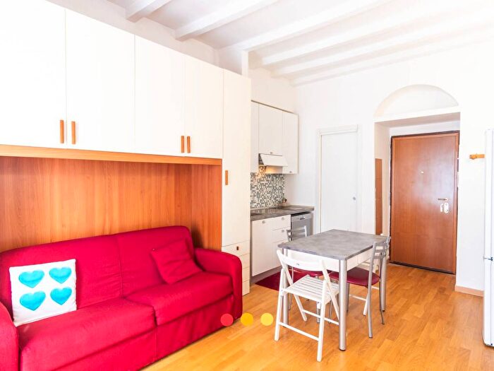 Appartamento monolocale in affitto in Viale Monte Nero, Montenero, Milano
