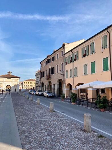 Appartamento trilocale in vendita in Via Portello, Padova