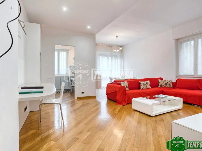 Appartamento trilocale in vendita in Milano