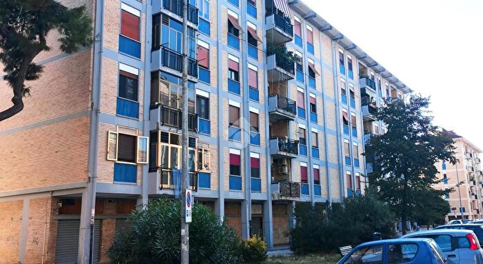 Appartamento con 5 locali in vendita in Via Premuda, Salerno