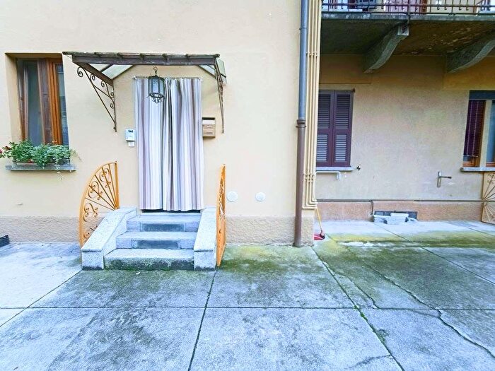 Appartamento con 5 locali in vendita in Piazza G Ciavez, Domodossola